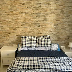 Private Cozy In Shared Habitación en casa particular Torremolinos